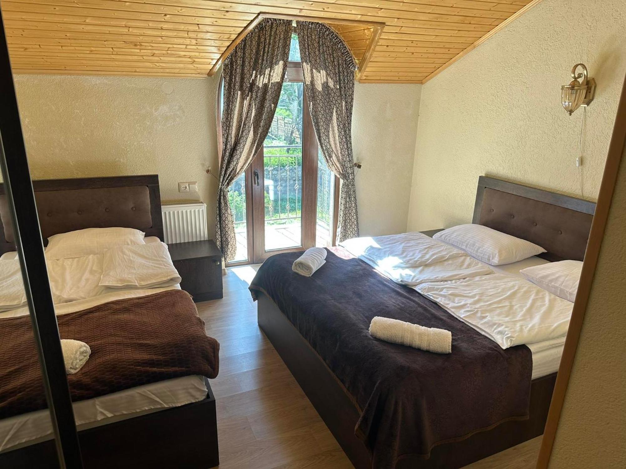 Hotel Iveria Kazbegi Luaran gambar