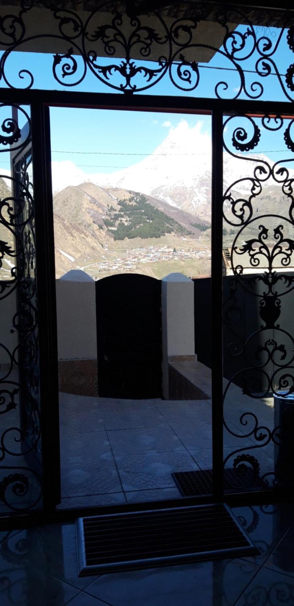Hotel Iveria Kazbegi Luaran gambar