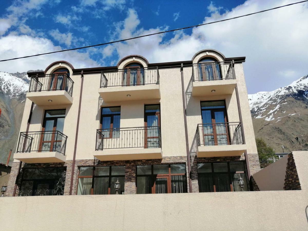 Hotel Iveria Kazbegi Luaran gambar